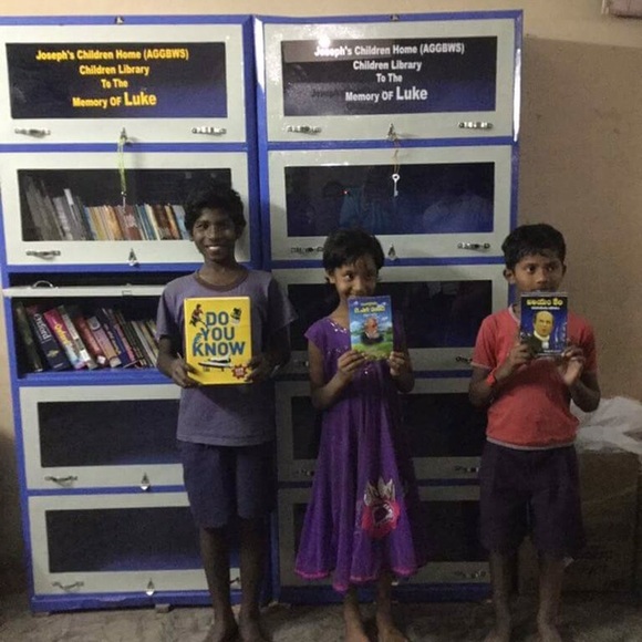 Meet your Posher, Blondie - Picture 2 of 2